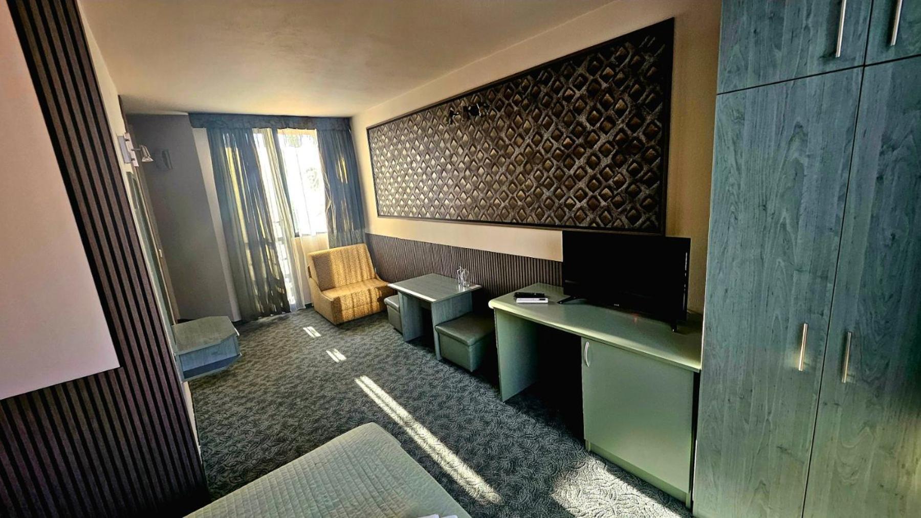 בלאגובגראד Korona Hotel מראה חיצוני תמונה