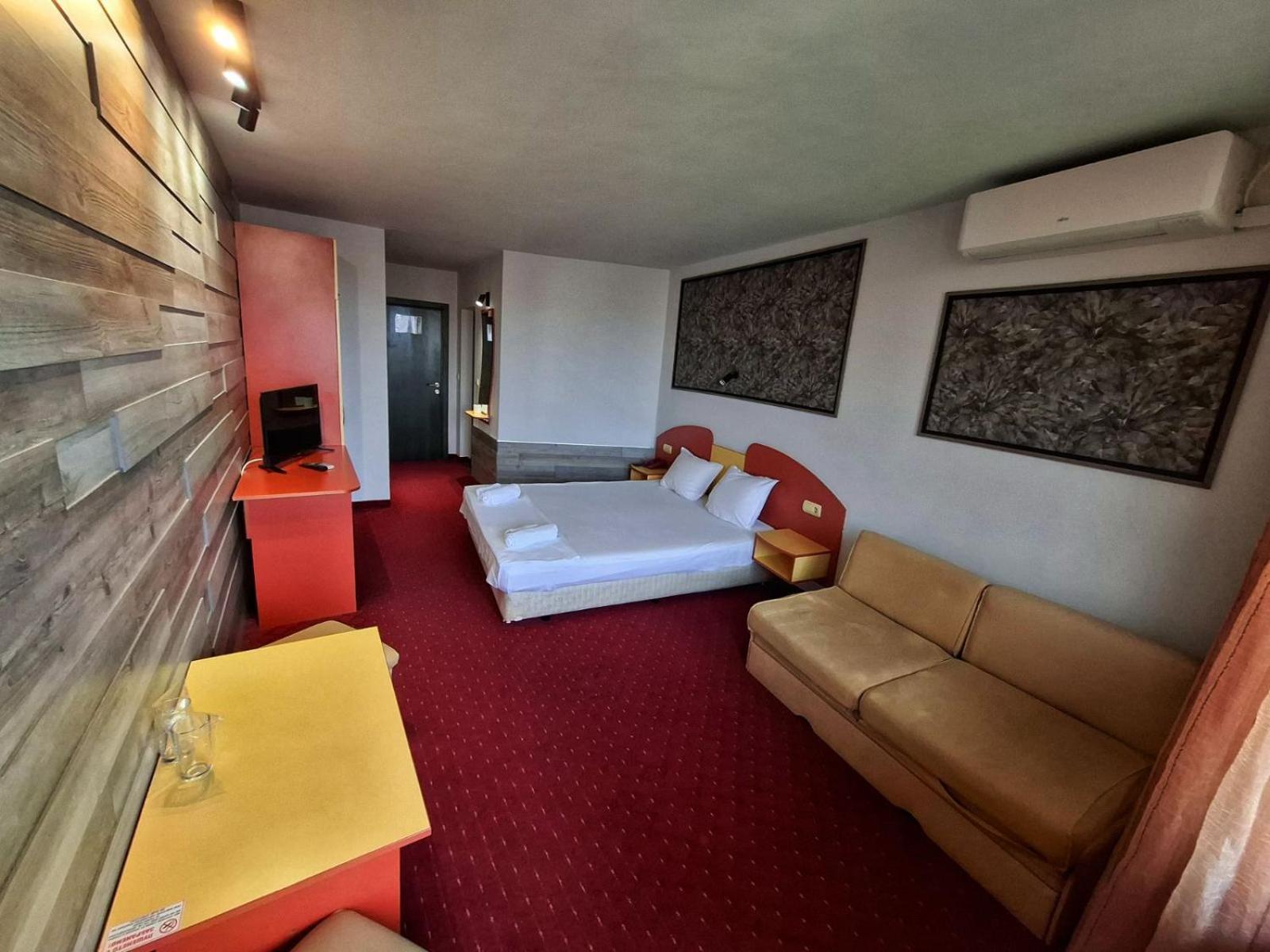 בלאגובגראד Korona Hotel מראה חיצוני תמונה